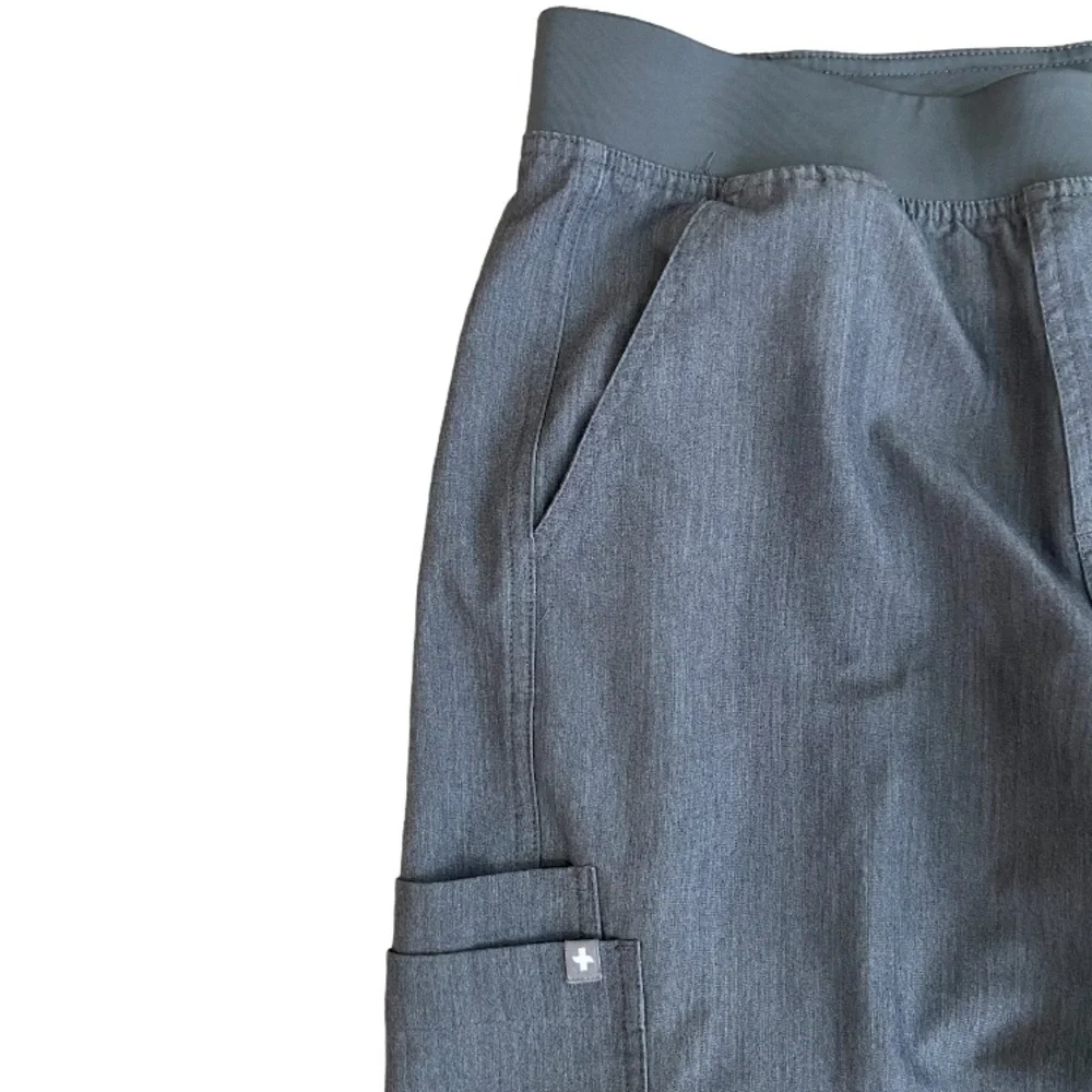 FIGS Axim Cargo Scrub Pants in Graphite Size Medium